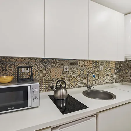 Furnished Sao Bento 1 Bedroom 1ba Lisboa